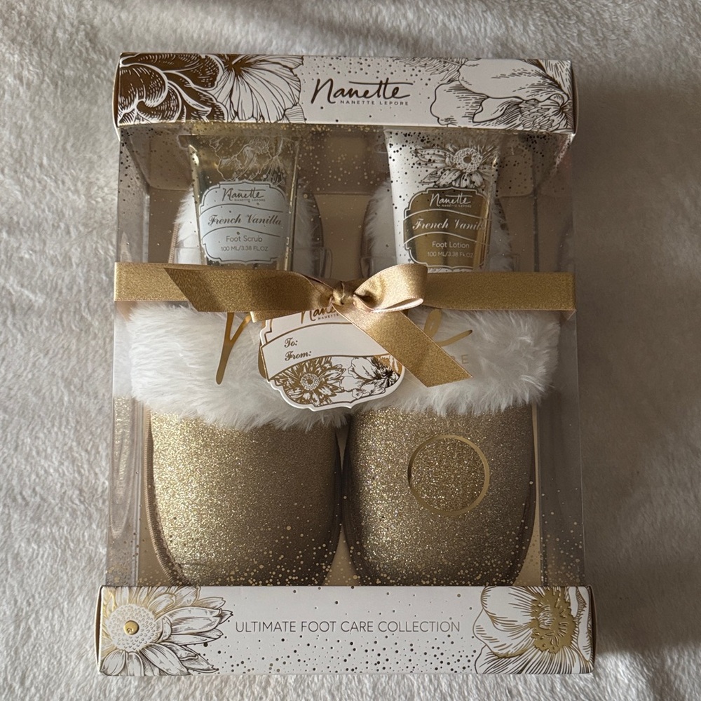 Nanette Lepore ultimate foot care gift set